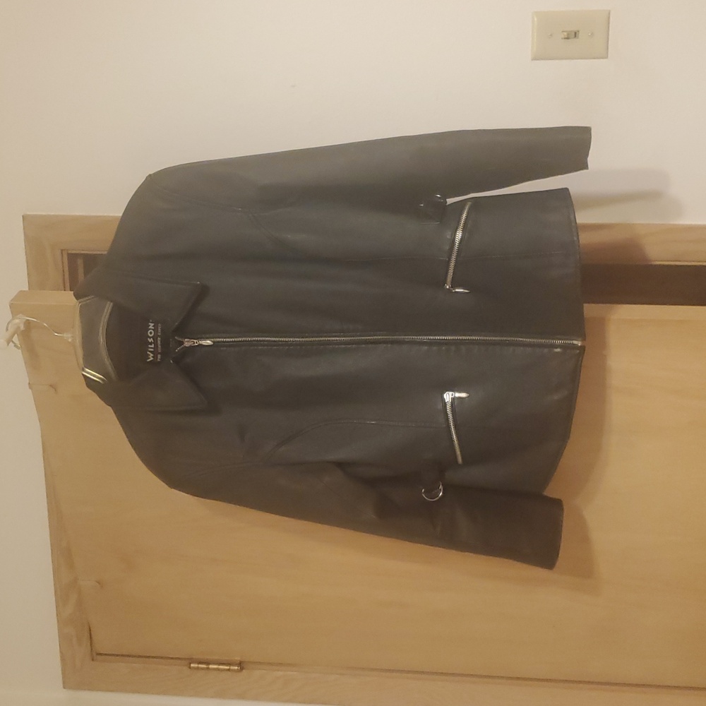 Wilson Women's Classic Black Leather Jacket